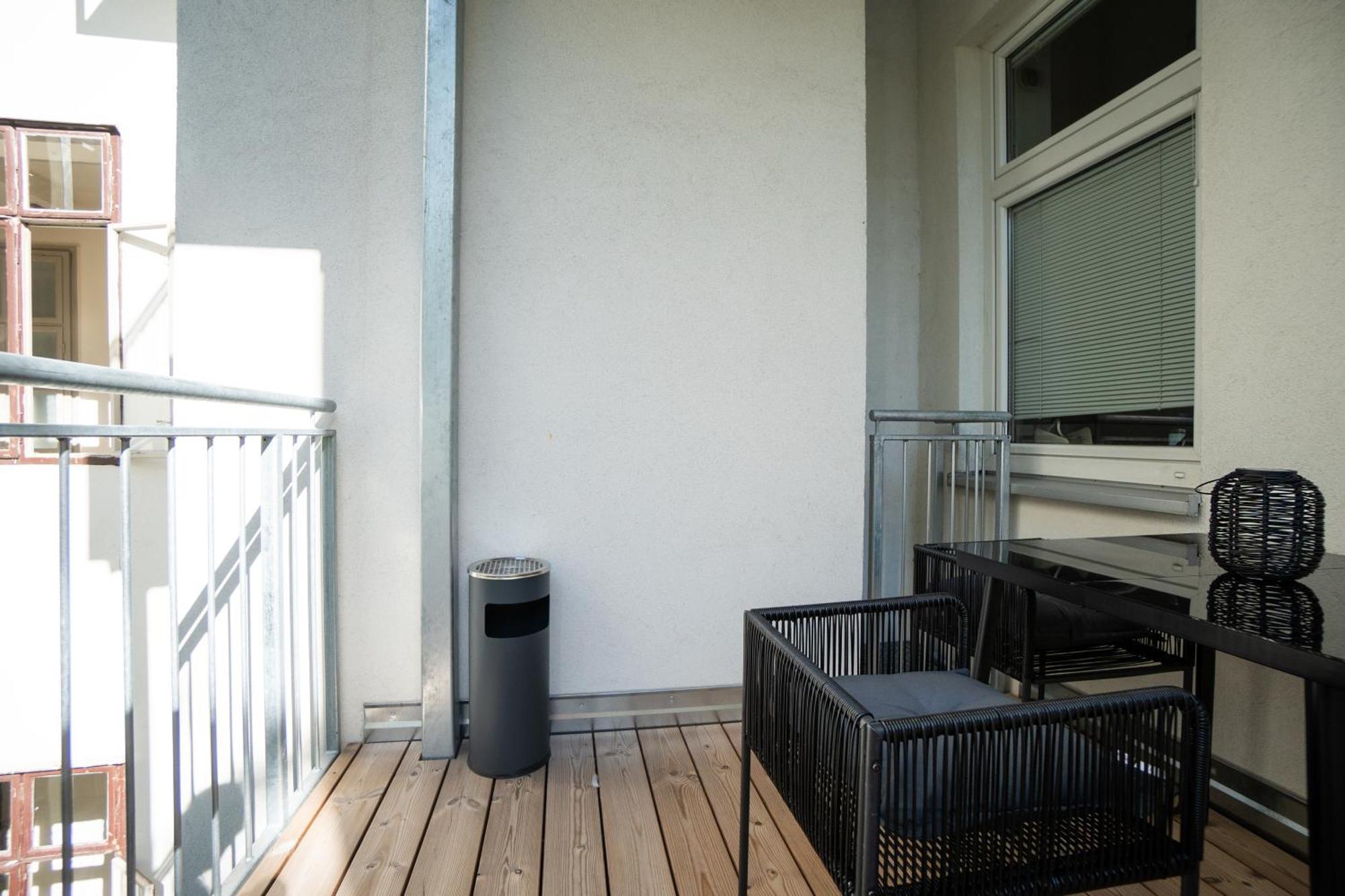 Modern Apartment With A Balcony Near Belvedere Wien Eksteriør bilde